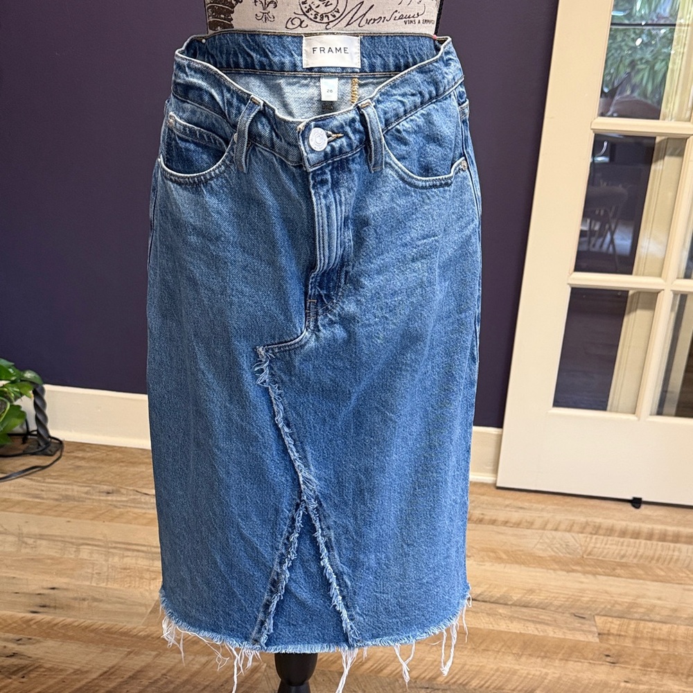 Frame Denim Medium Blue Denim Midi Skirt with Frayed Overlap Hem